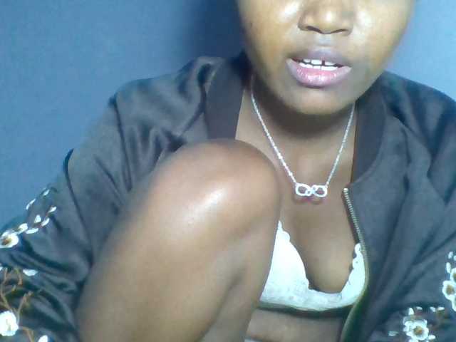 Rema-2 live cam on UnifiedCams