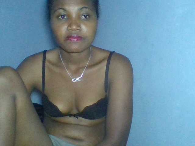 Rema-2 live cam on UnifiedCams