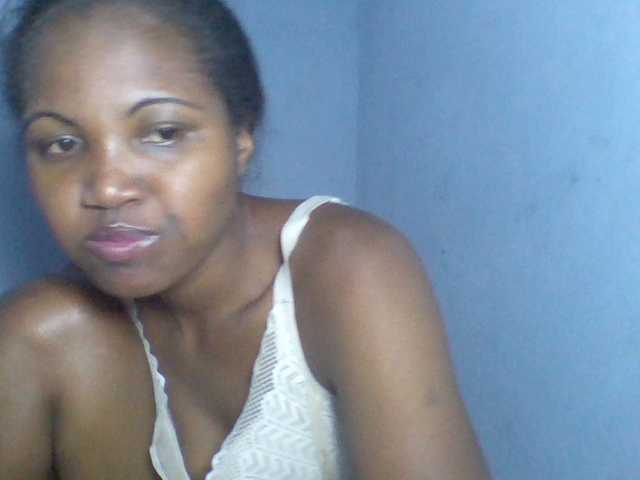 Rema-2 live webcam show