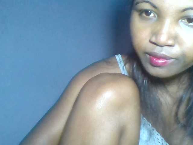 Rema-2 live webcam show