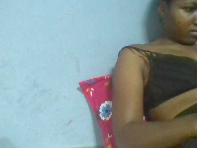 Rema-2 live cam on BongaCams