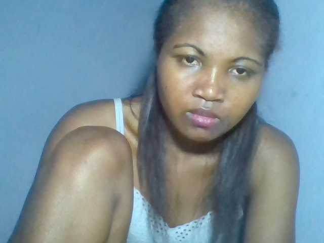 Rema-2 live webcam show