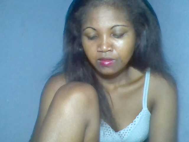 Rema-2 live webcam show
