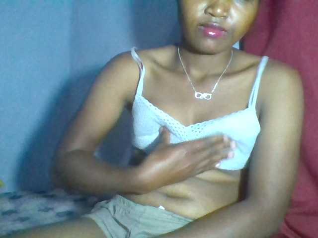 rema-2 live sex show