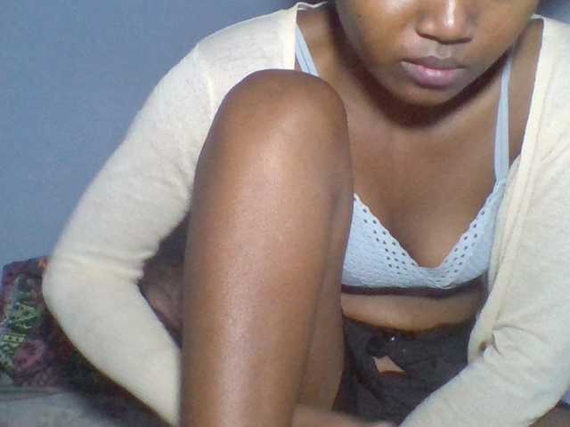 Rema-2 live webcam show