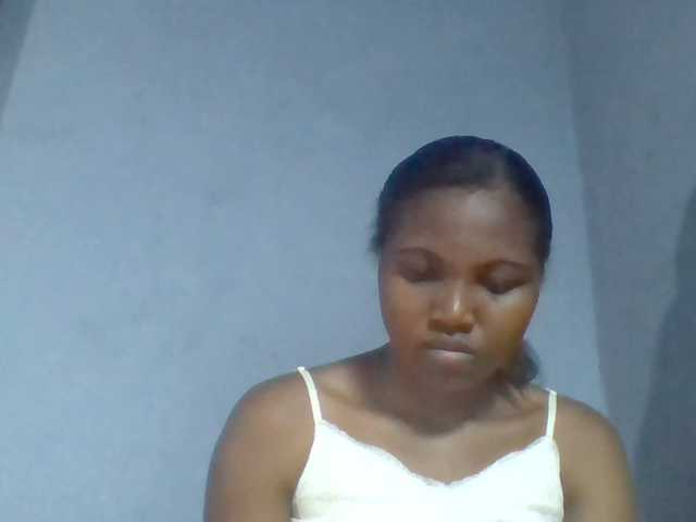 Rema-2, en directo ahora en BongaCams