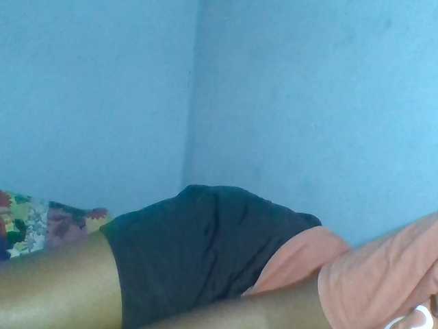 Rema-2 live webcam show