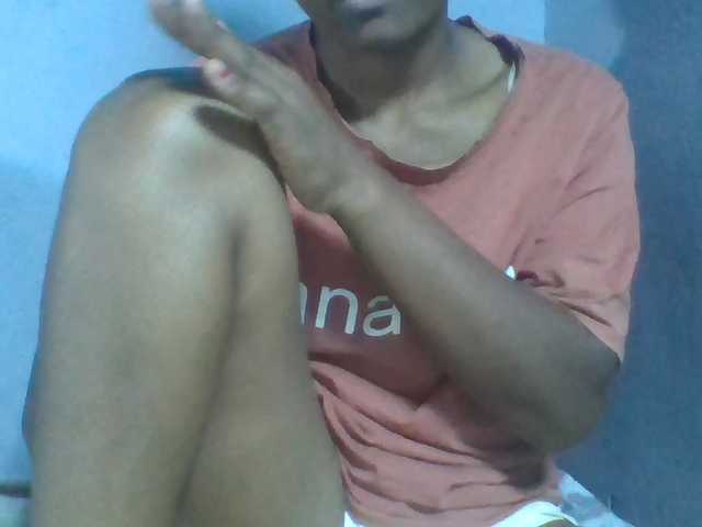 Rema-2 live cam on BongaCams