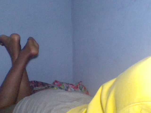 Rema-2 live cam on BongaCams