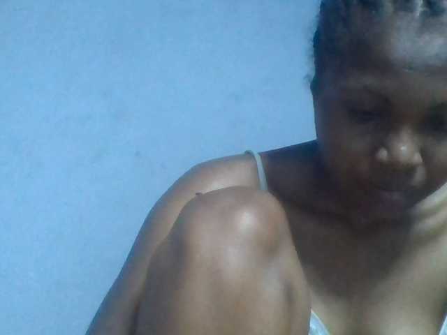 Rema-2 live cam on BongaCams