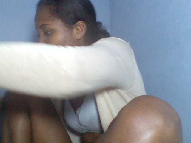 Rema-2 live webcam show