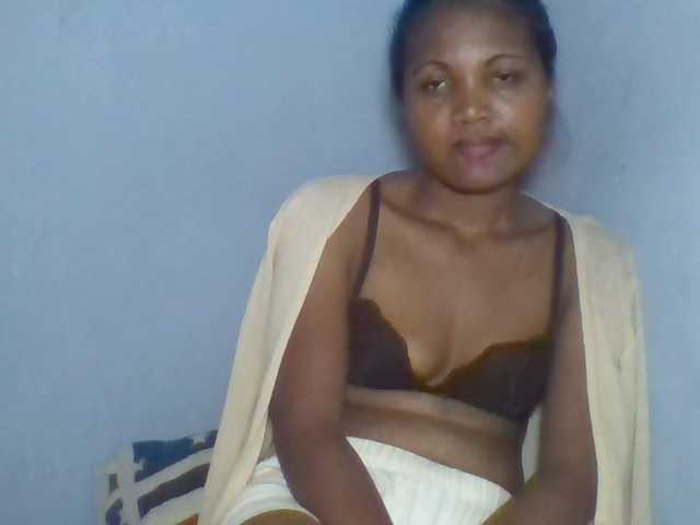 Rema-2 live webcam show