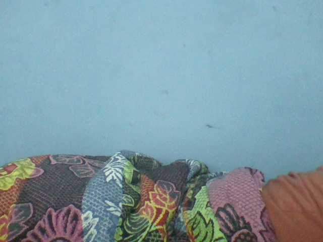 Rema-2 live webcam show