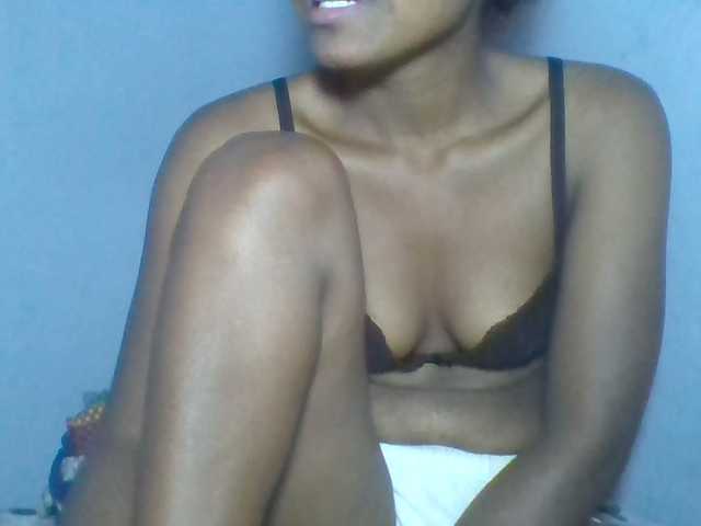 Rema-2 live webcam show