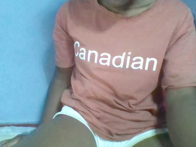 Rema-2 live cam on BongaCams