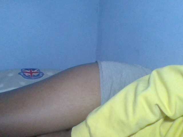 Rema-2 live cam on BongaCams