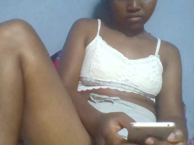 Rema-2 live cam preview