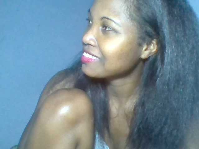 Rema-2 live webcam show