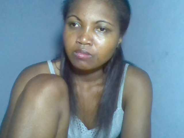 Rema-2 live webcam show