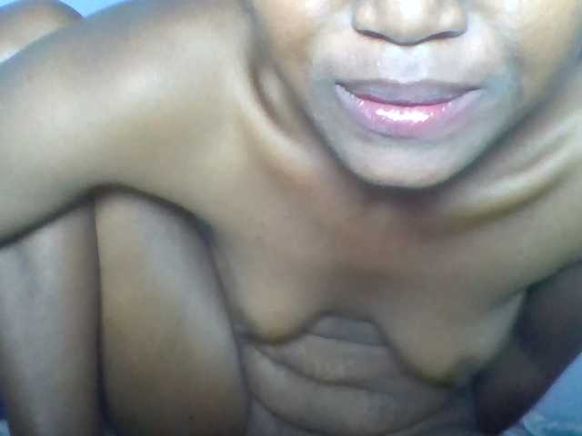 Rema-2 live webcam show
