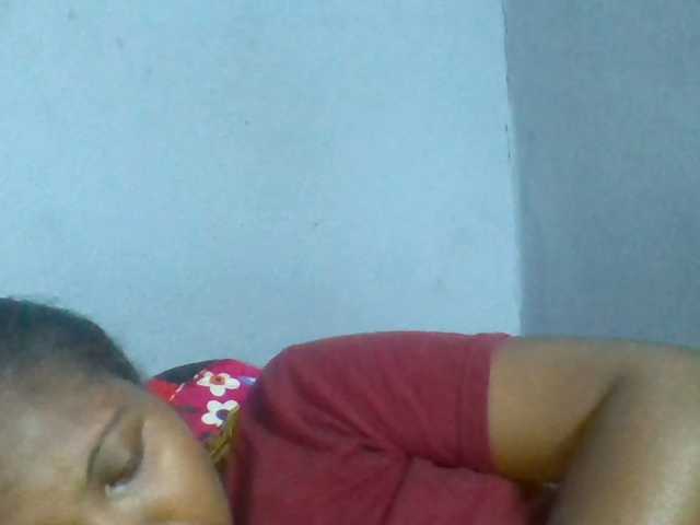 Rema-2 live cam on BongaCams
