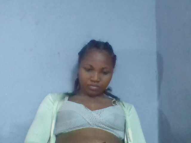 Rema-2 live cam on BongaCams