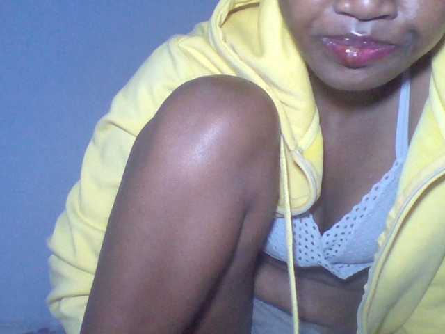 Rema-2 live cam on UnifiedCams