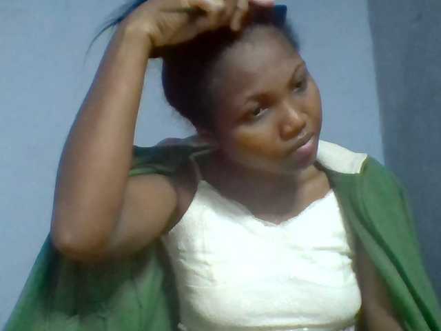 Rema-2 live cam on BongaCams