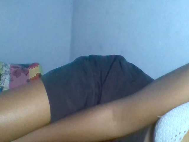 Rema-2 live webcam show