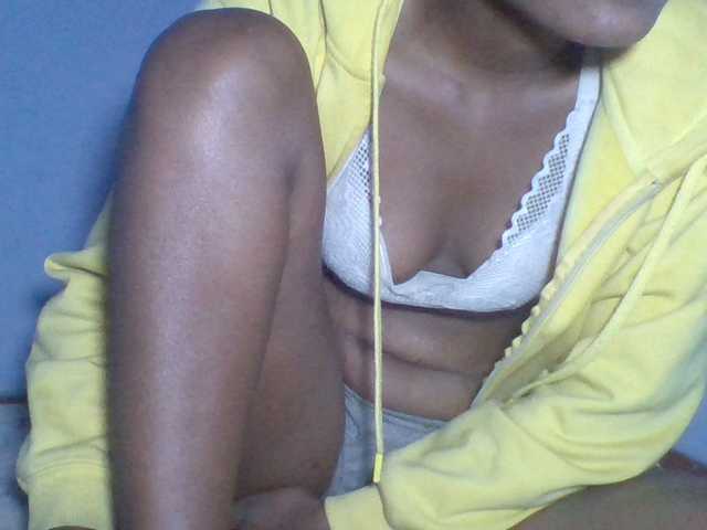 Camgirl Rema-2 sur Bongacams