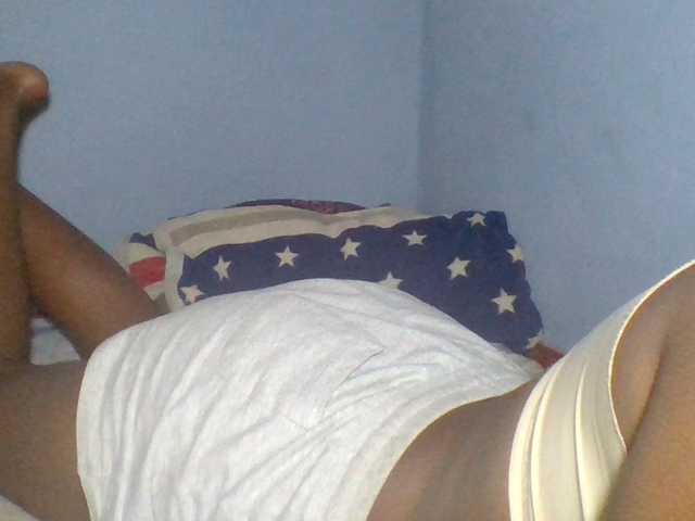 Rema-2 Cam en directo en BongaCams
