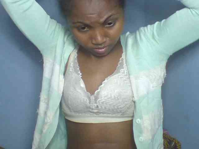 Rema-2 Live Webcam on BongaCams