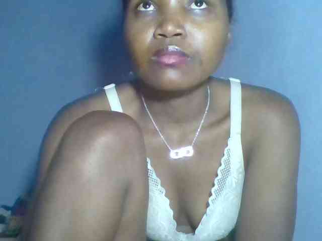 Rema-2 Sex Cam Show