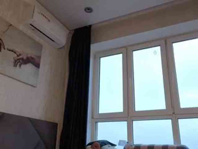 SummerStella webcam