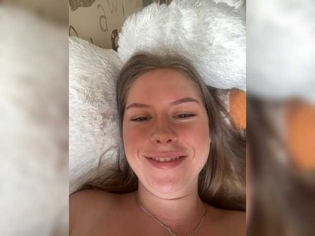 Blinannya live cam on BongaCams
