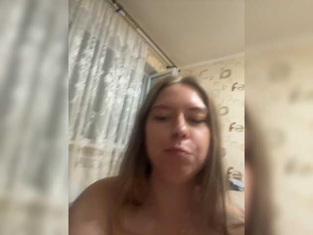 Blinannya live cam on BongaCams