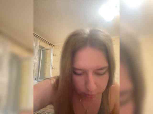 Blinannya Live Webcam on BongaCams