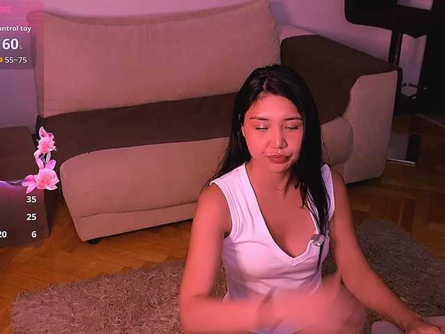 MiaBlisshere1 live cam on BongaCams
