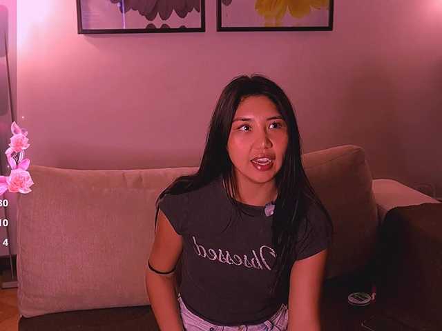 MiaBlisshere1 live cam on BongaCams