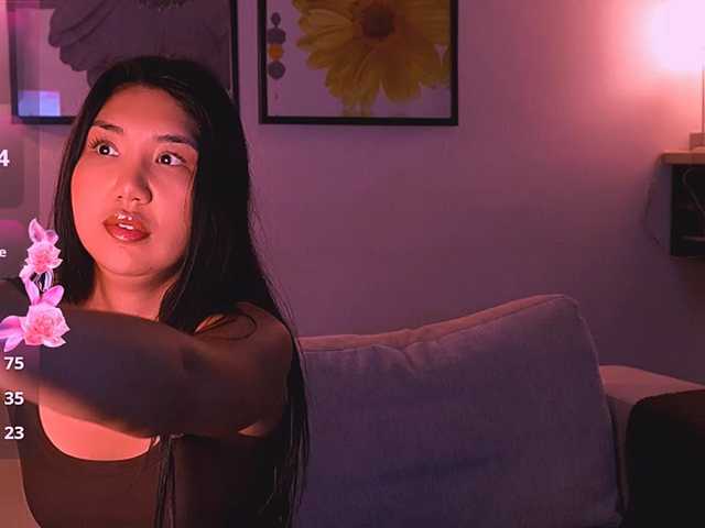 MiaBlisshere1 live cam preview