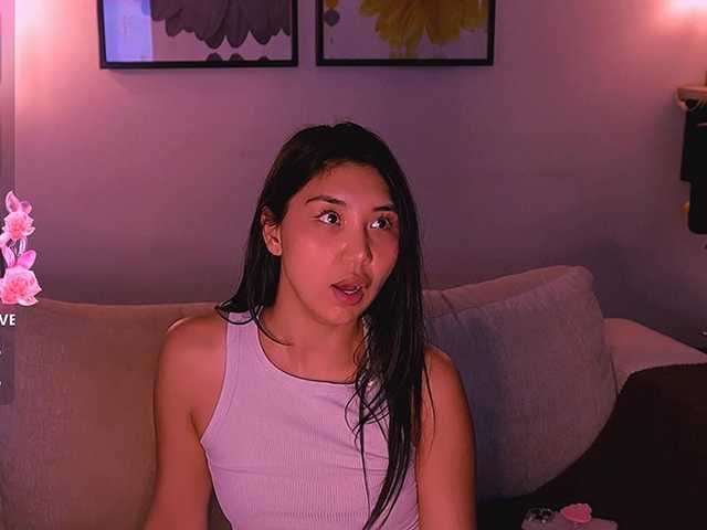 MiaBlisshere1 live cam on BongaCams