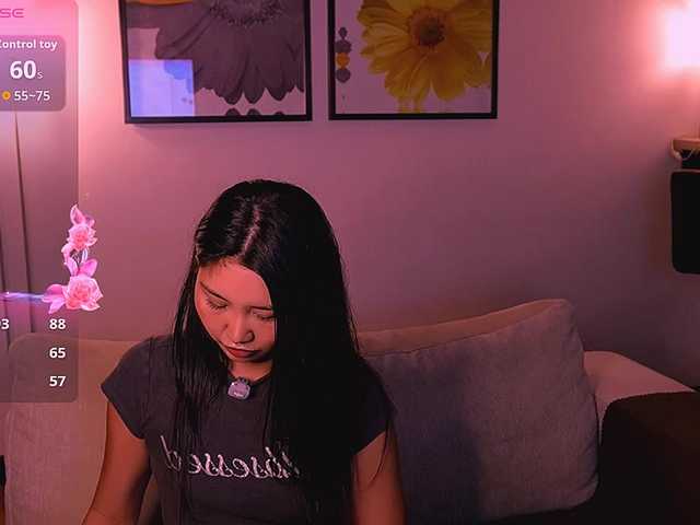 MiaBlisshere1 live cam on BongaCams