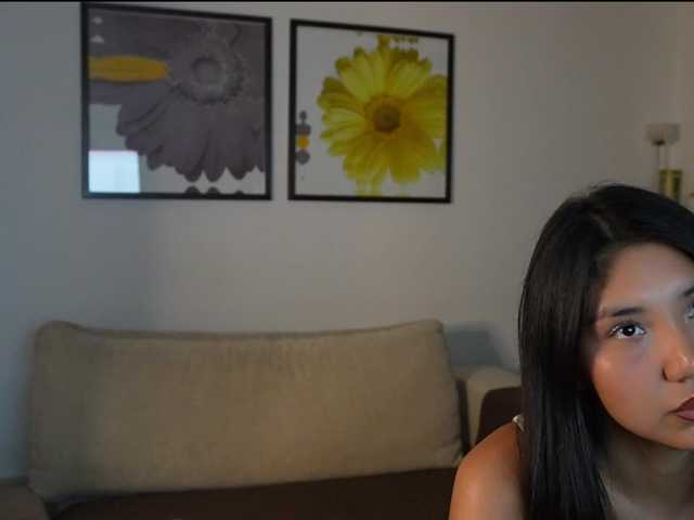 MiaBlisshere1 live cam on BongaCams