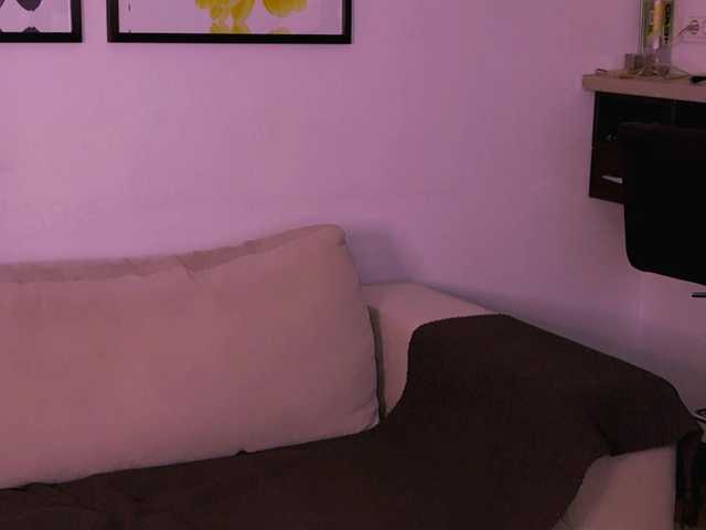 MiaBlisshere1 live cam on BongaCams