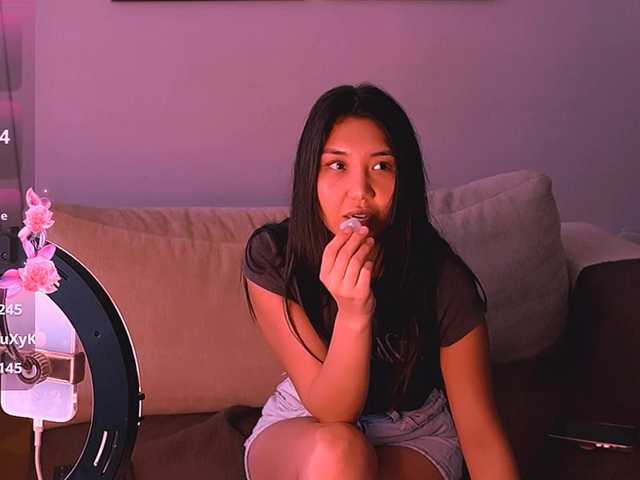 MiaBlisshere1