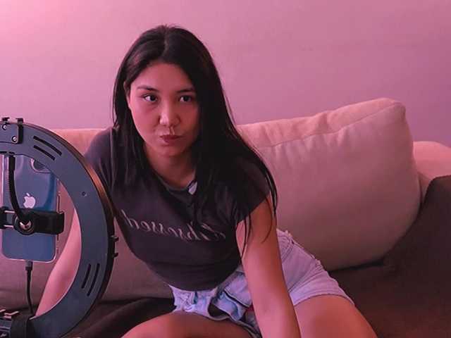 MiaBlisshere1