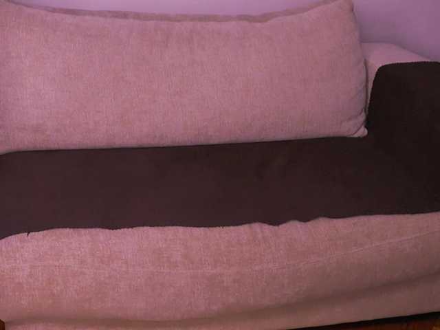 MiaBlisshere1 live cam on BongaCams