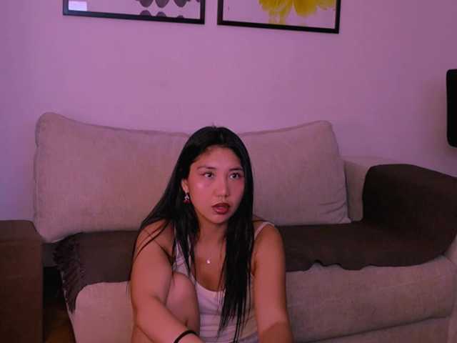MiaBlisshere1 live cam on BongaCams