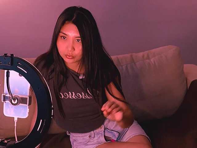 MiaBlisshere1