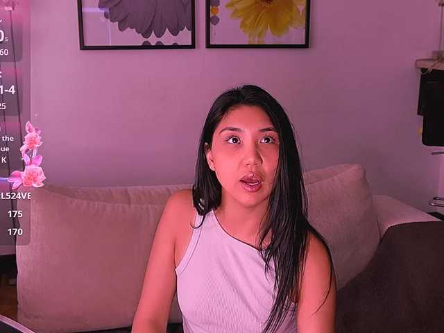 MiaBlisshere1 live cam on BongaCams